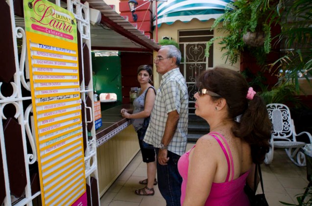 Doña Laura, El Yaquelin