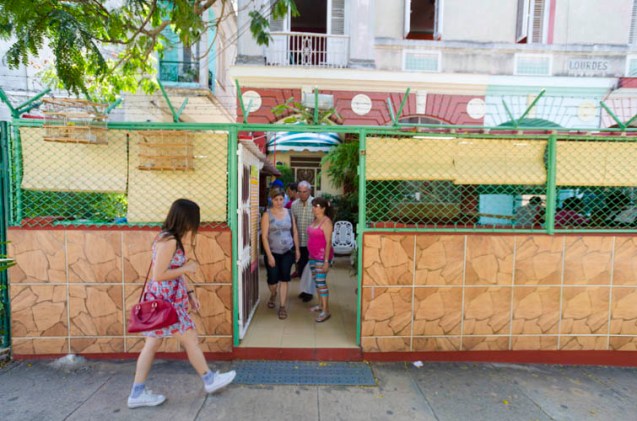 Doña Laura , El Yaquelin