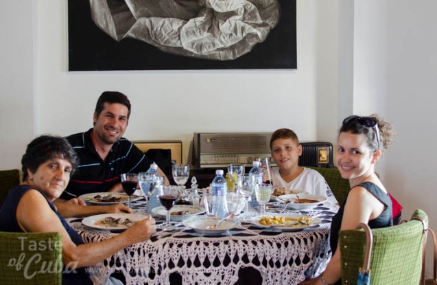 My family and me / Mi familia y yo 