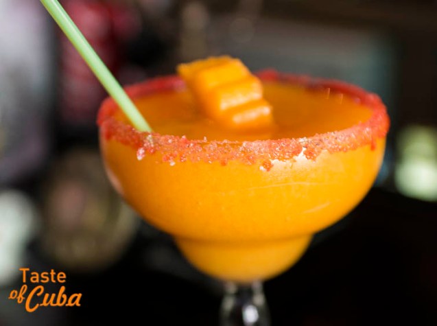 Margarita de mango. Cóctel frapeado para aperitivo o entretiempo.  Foto: Alain L.Gutiérrez Almeida