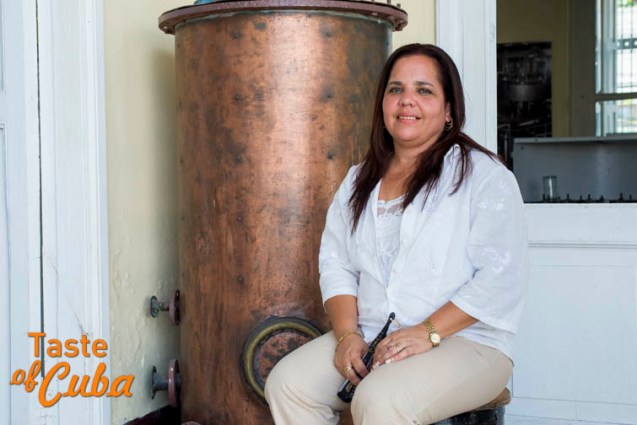 Aspirante a Maestra Ronera María Caridad Portuondo González. Ronera de Santiago de Cuba